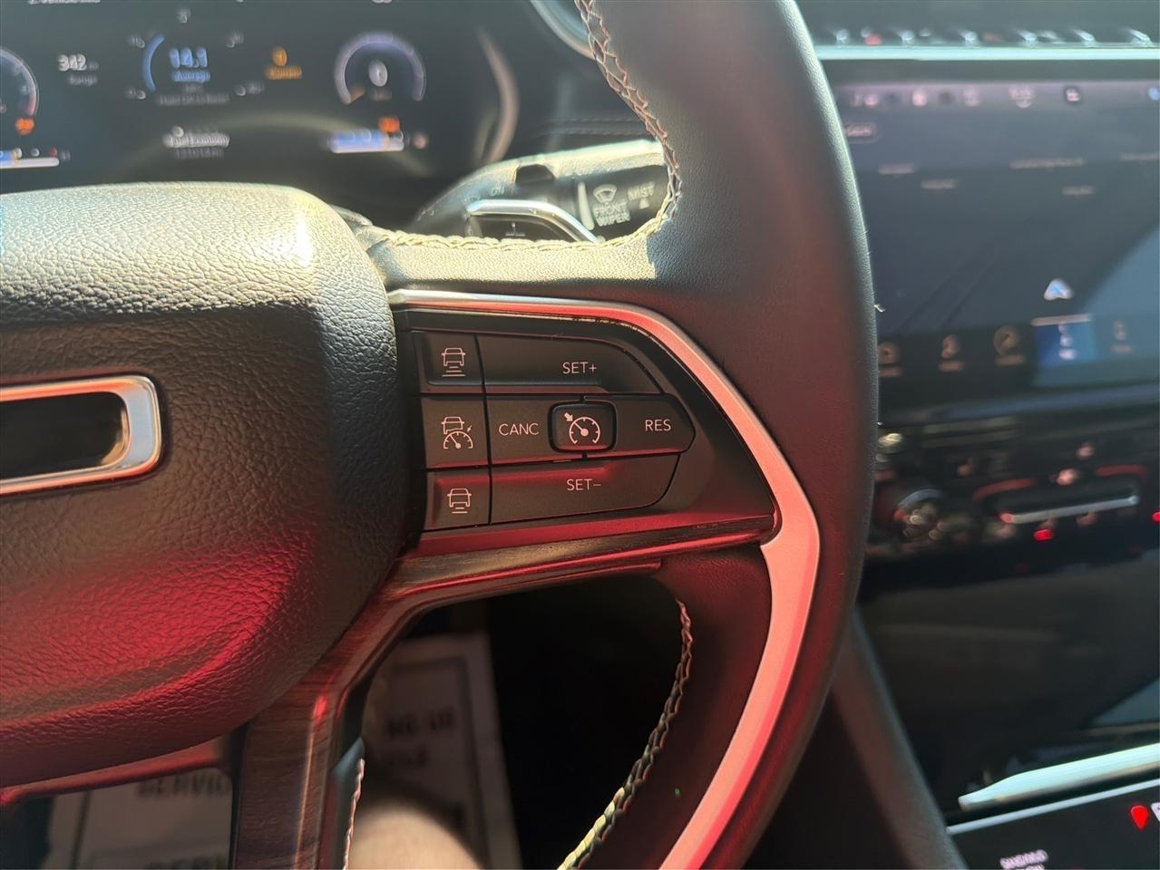 Jeep Grand Cherokee Limited 4WD 2023