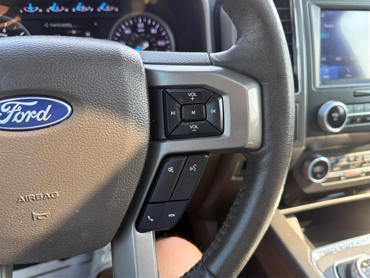 Ford Expedition XLT 2021