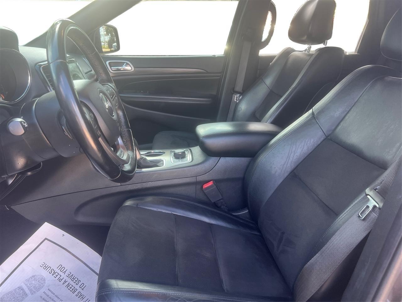 Jeep Grand Cherokee Laredo 4WD 2019