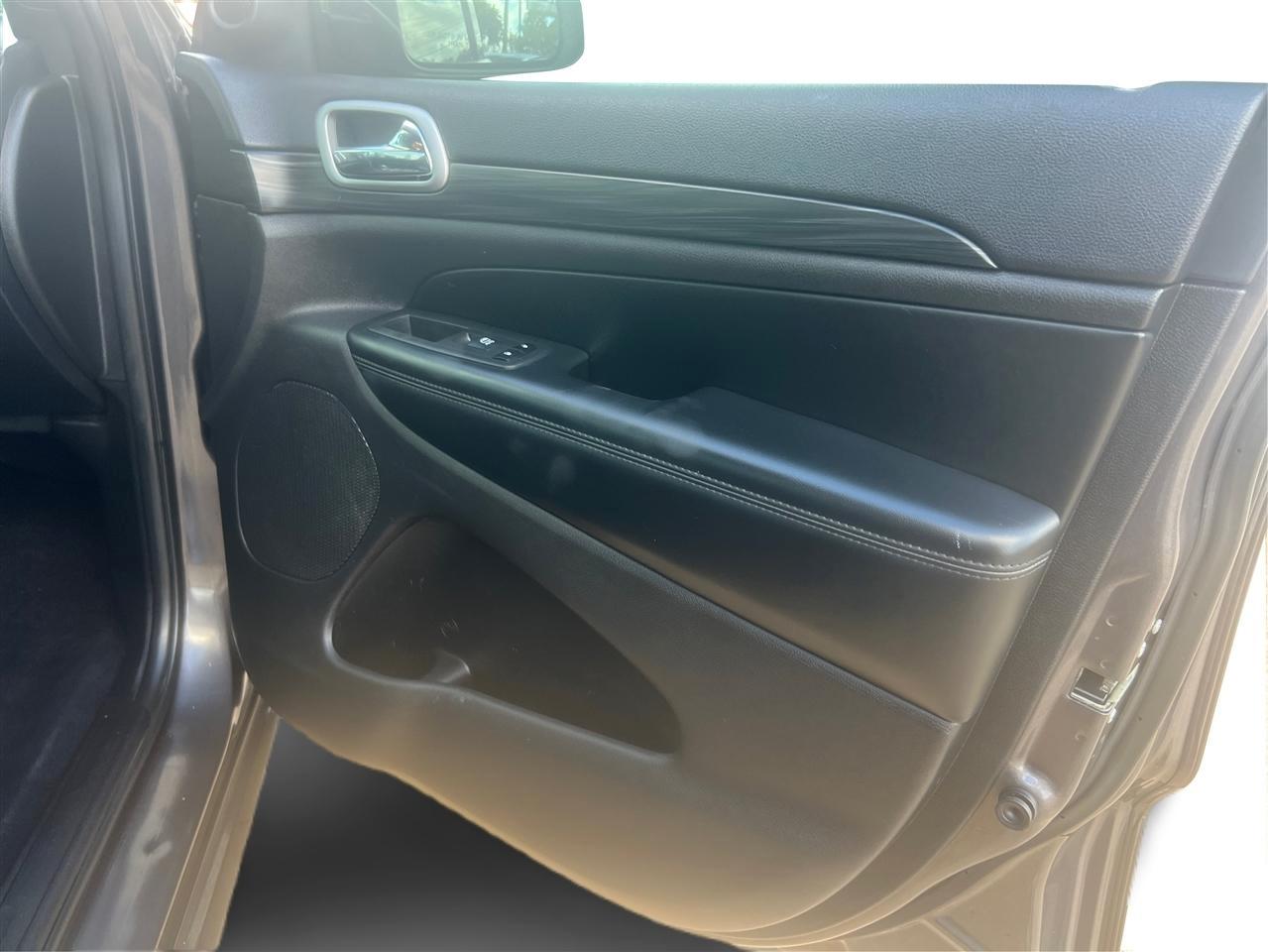Jeep Grand Cherokee Laredo 4WD 2019