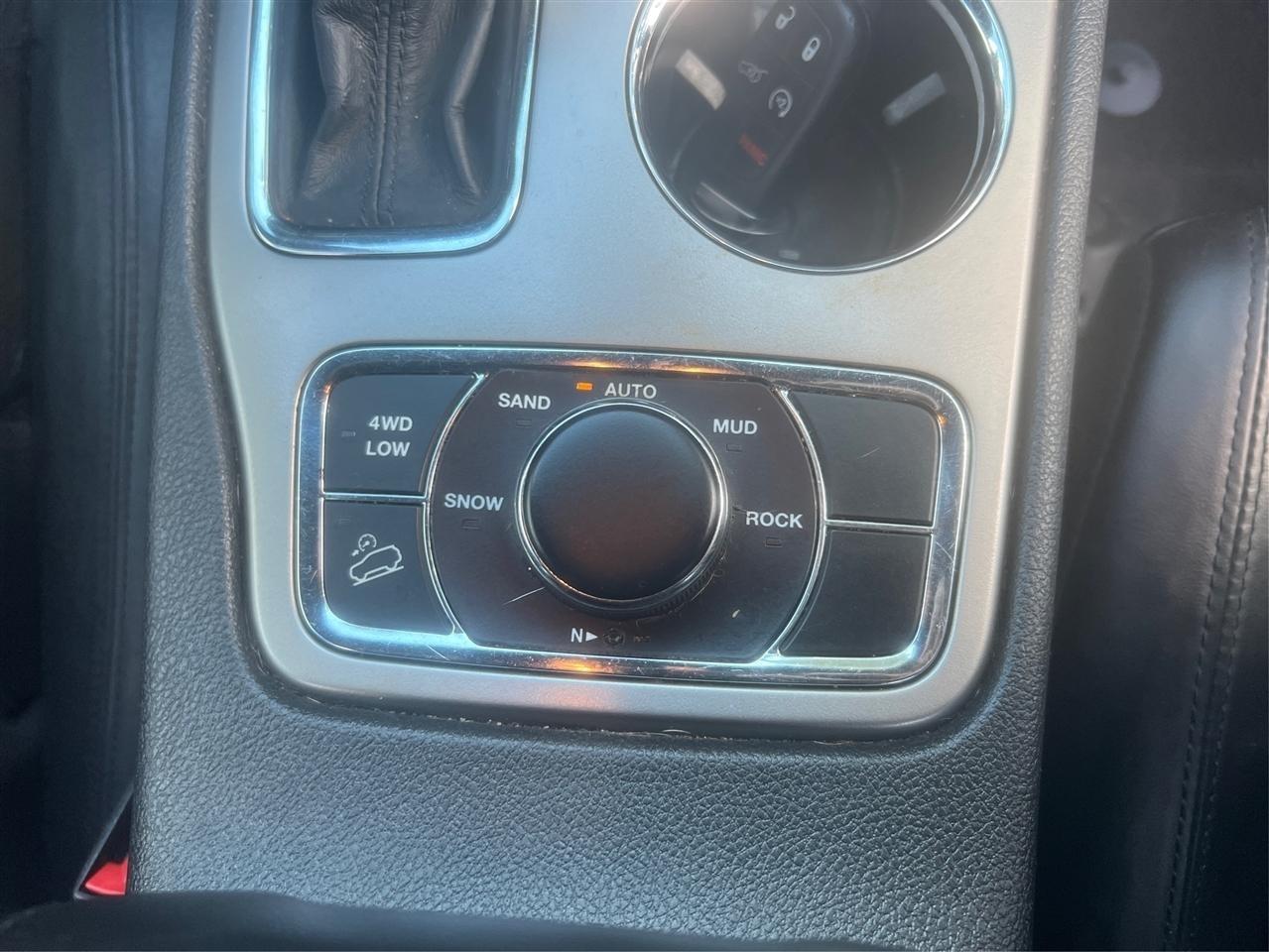 Jeep Grand Cherokee Laredo 4WD 2019