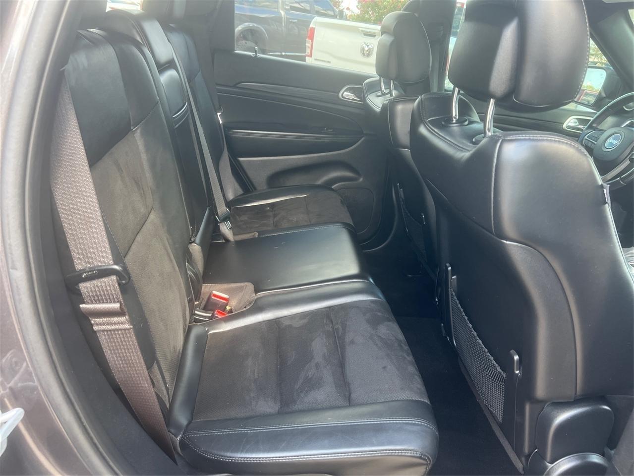 Jeep Grand Cherokee Laredo 4WD 2019