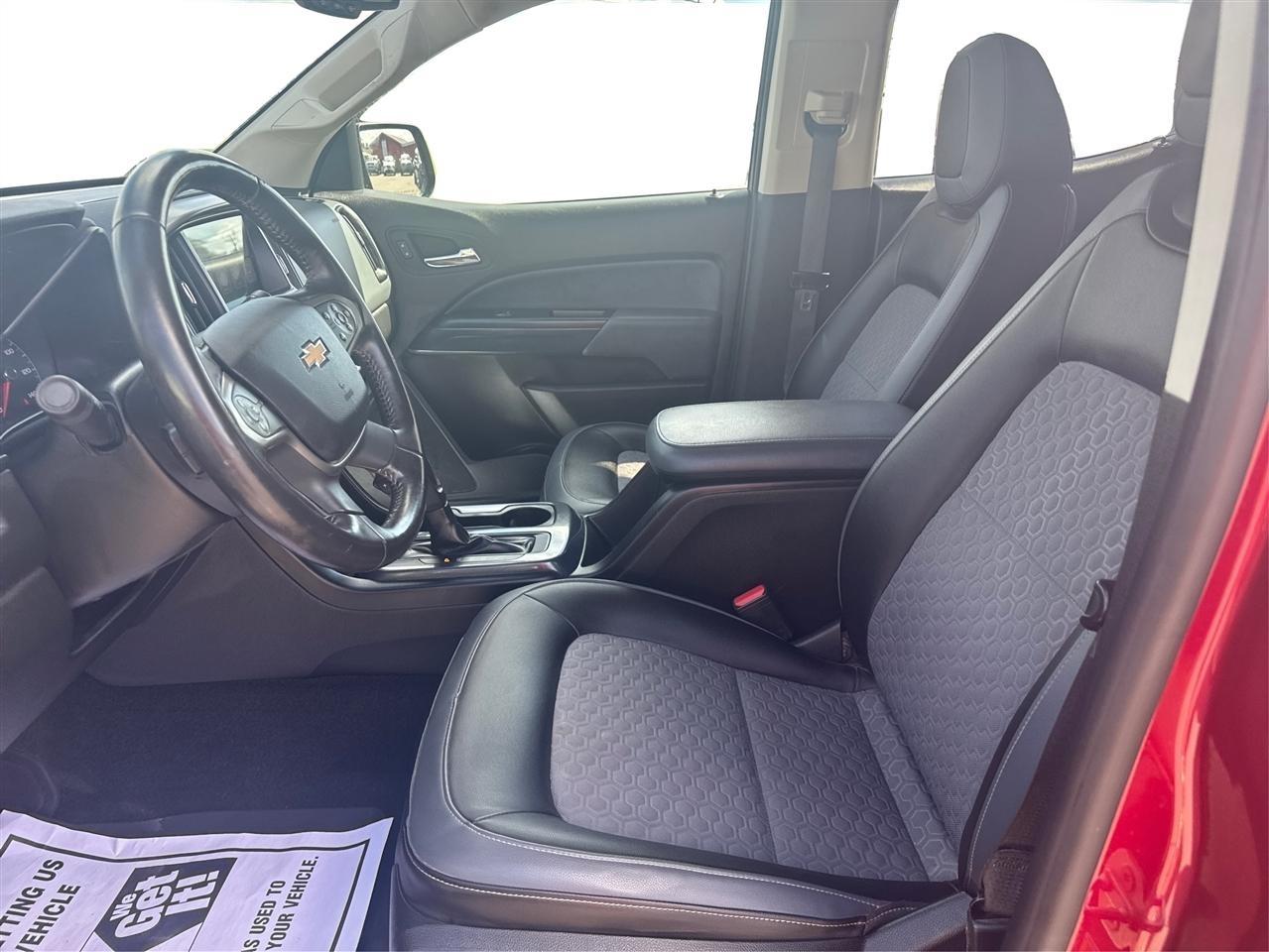 Chevrolet Colorado Z71 Crew Cab 2WD Short Box 2017
