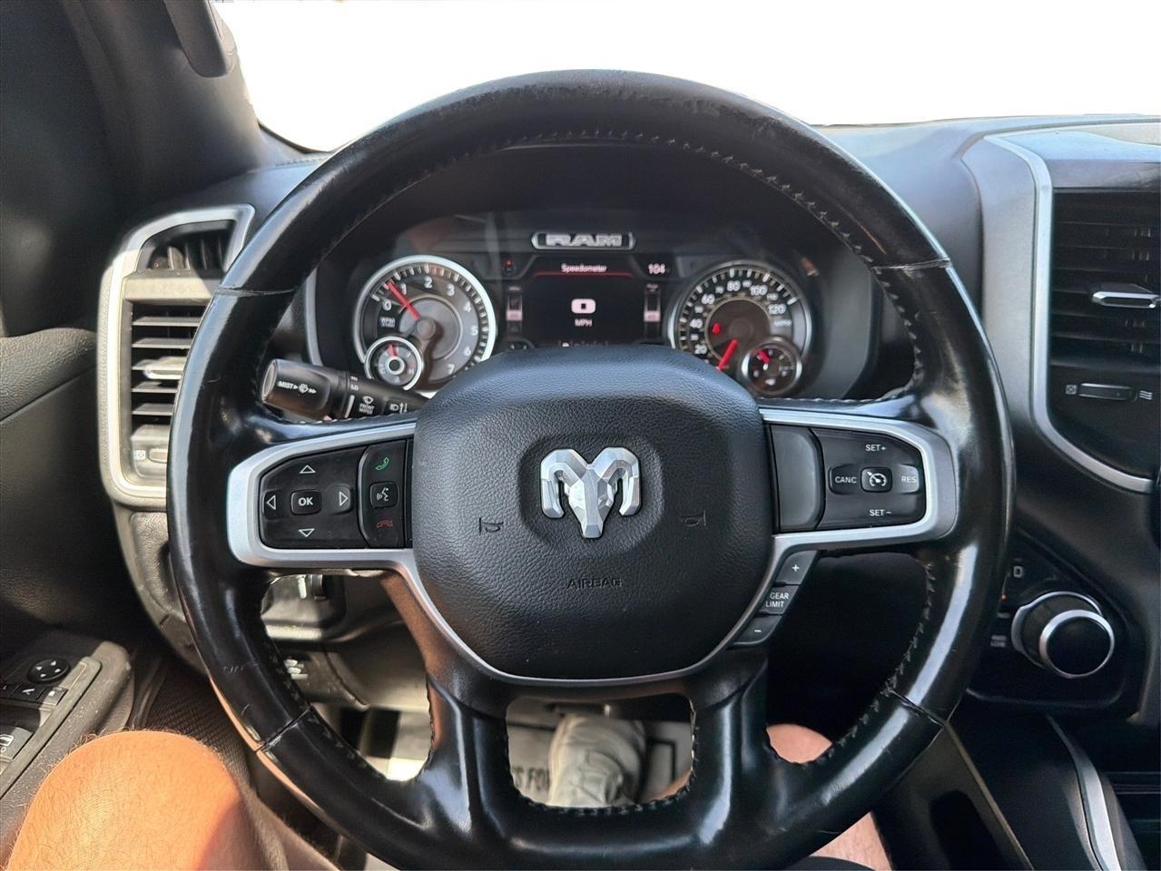 RAM 1500 Big Horn Crew Cab LWB 4WD 2022
