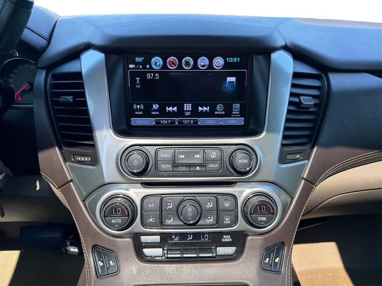 Chevrolet Suburban LT 4WD 2018