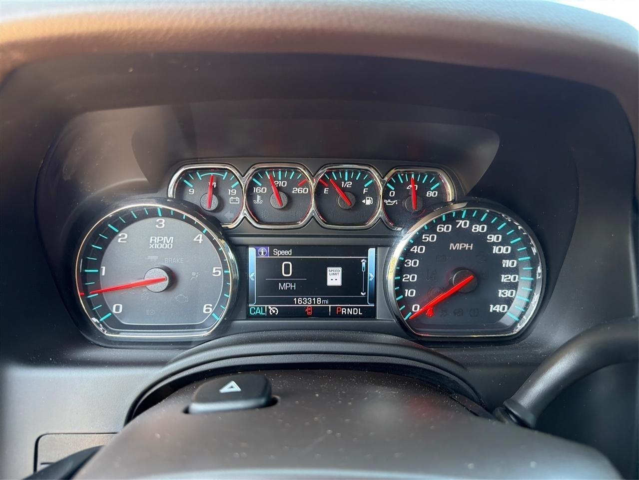 Chevrolet Suburban LT 4WD 2018