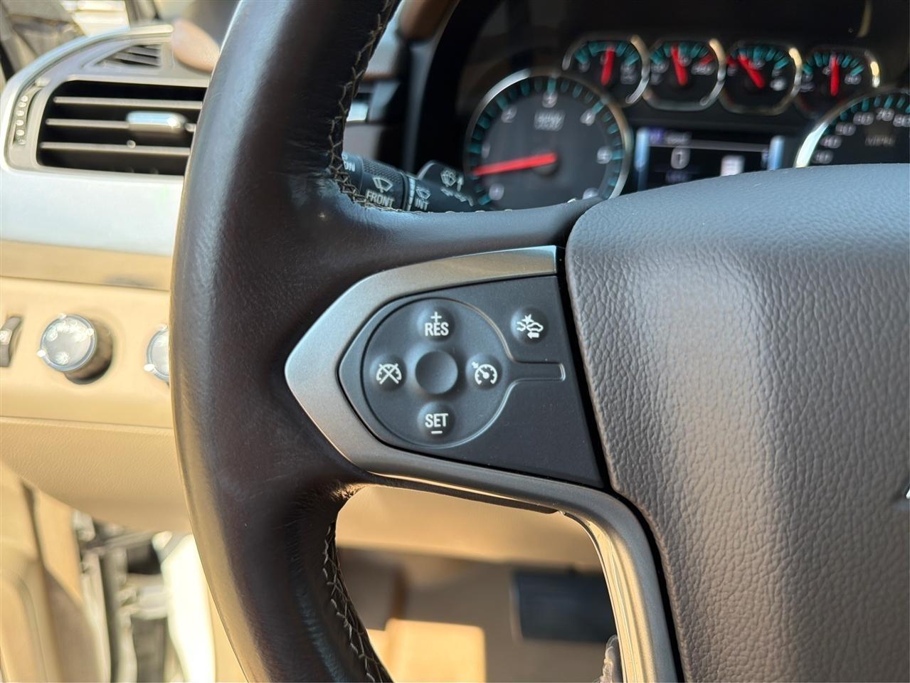 Chevrolet Suburban LT 4WD 2018