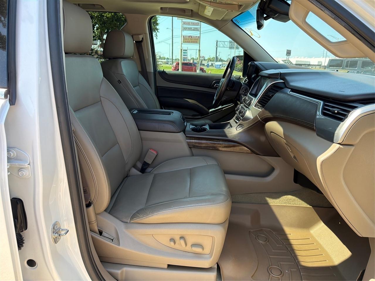 Chevrolet Suburban LT 4WD 2018