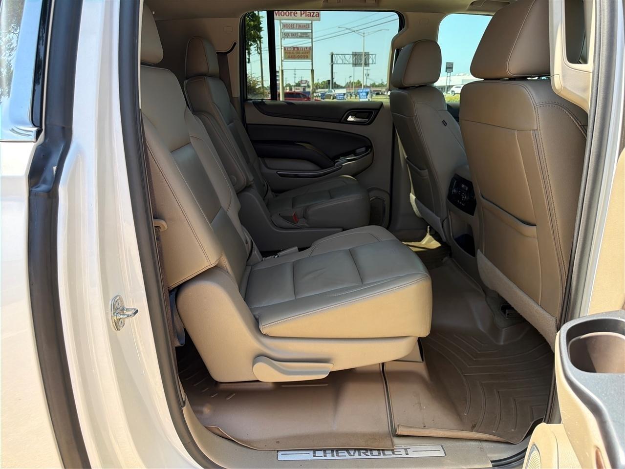 Chevrolet Suburban LT 4WD 2018