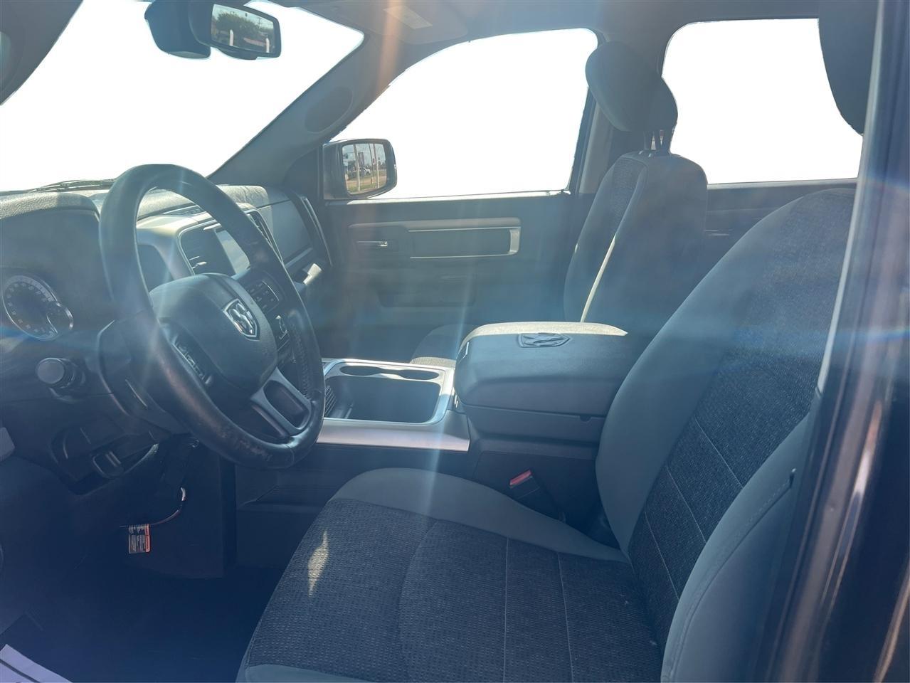 RAM 1500 SLT Crew Cab SWB 4WD 2018