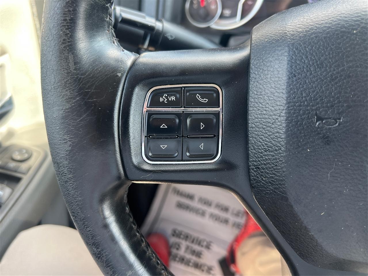 RAM 1500 SLT Crew Cab SWB 4WD 2018