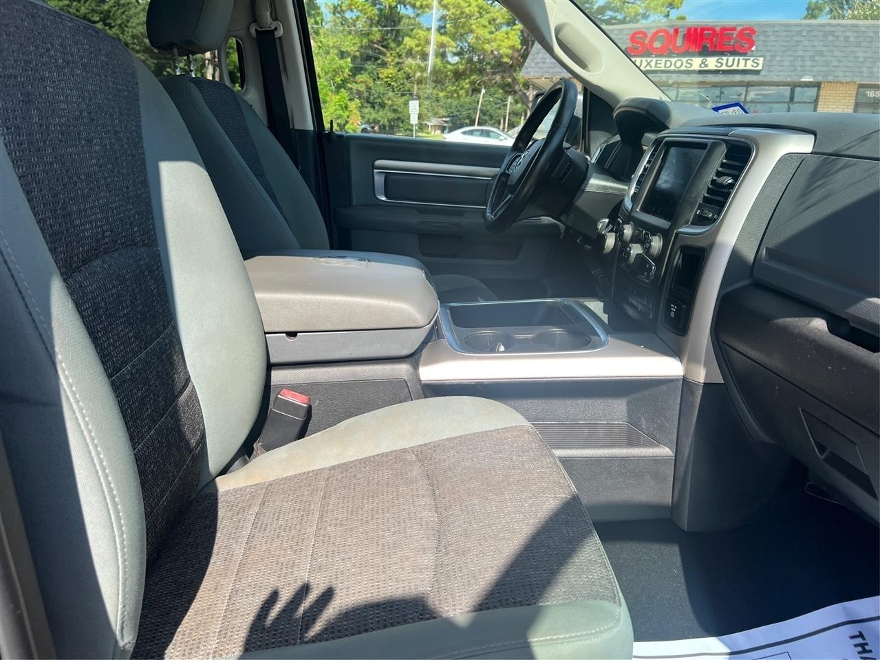 RAM 1500 SLT Crew Cab SWB 4WD 2018