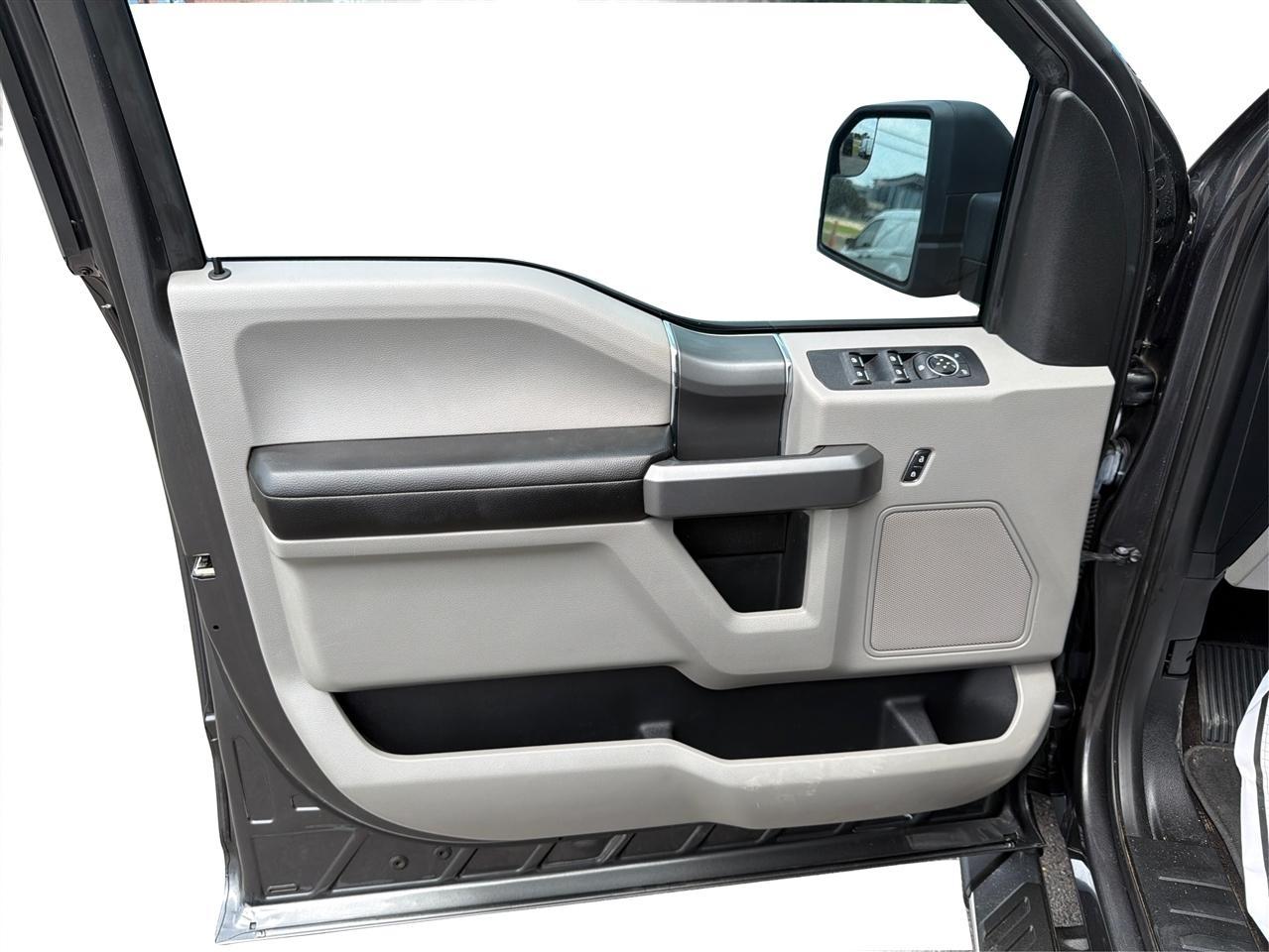 Ford F-150 XL SuperCrew 5.5-ft. Bed 4WD 2018