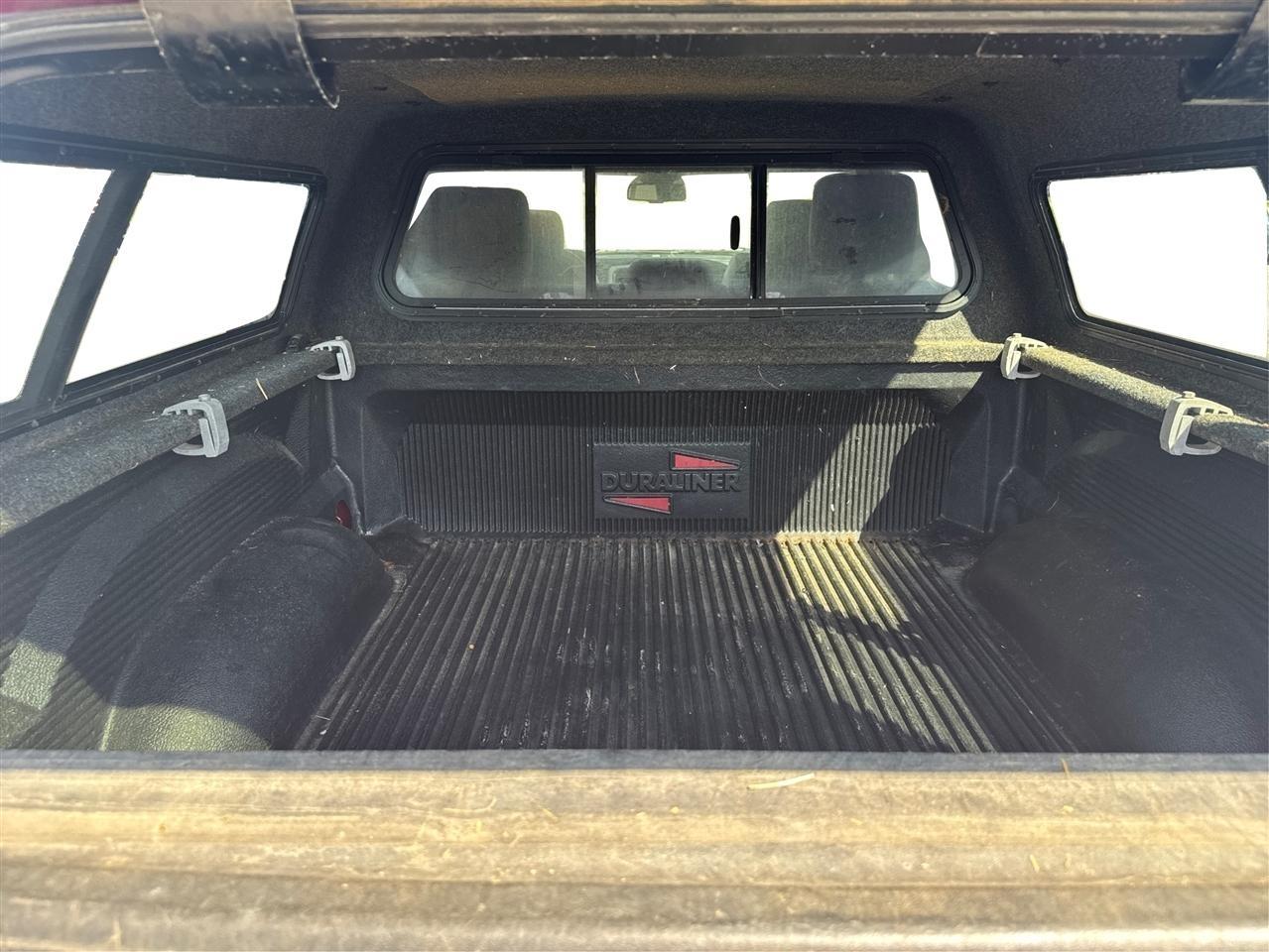 RAM 1500 Laramie Crew Cab SWB 4WD 2015