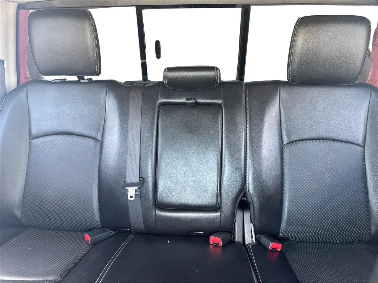 RAM 1500 Laramie Crew Cab SWB 4WD 2015