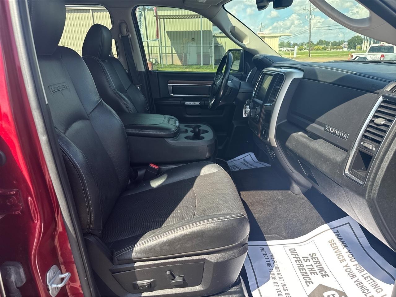 RAM 1500 Laramie Crew Cab SWB 4WD 2015