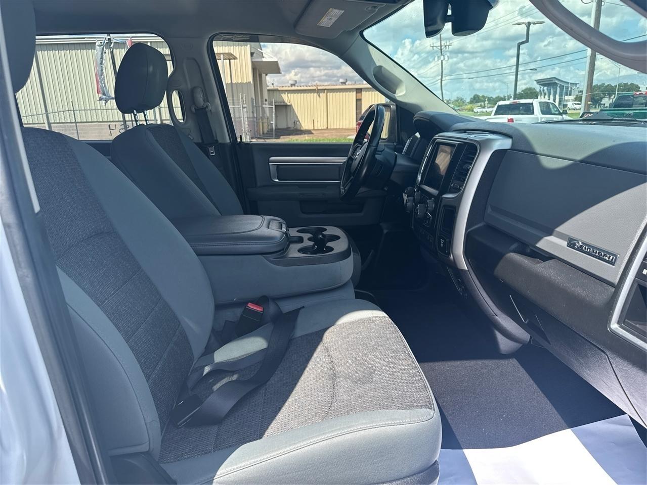 RAM 1500 Classic Tradesman Crew Cab LWB 4WD 2019