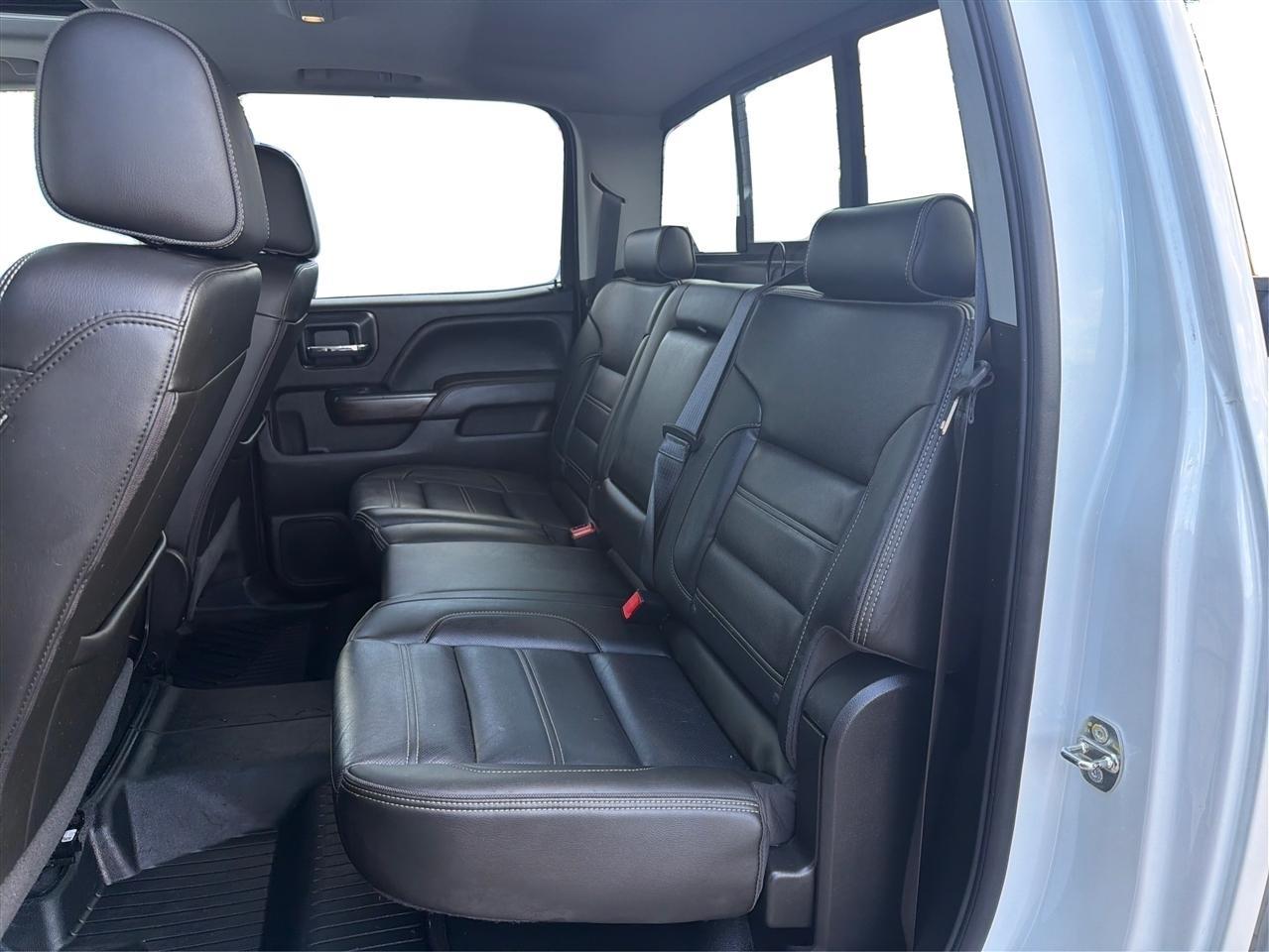 GMC Sierra 2500HD Denali Crew Cab 4WD 2019