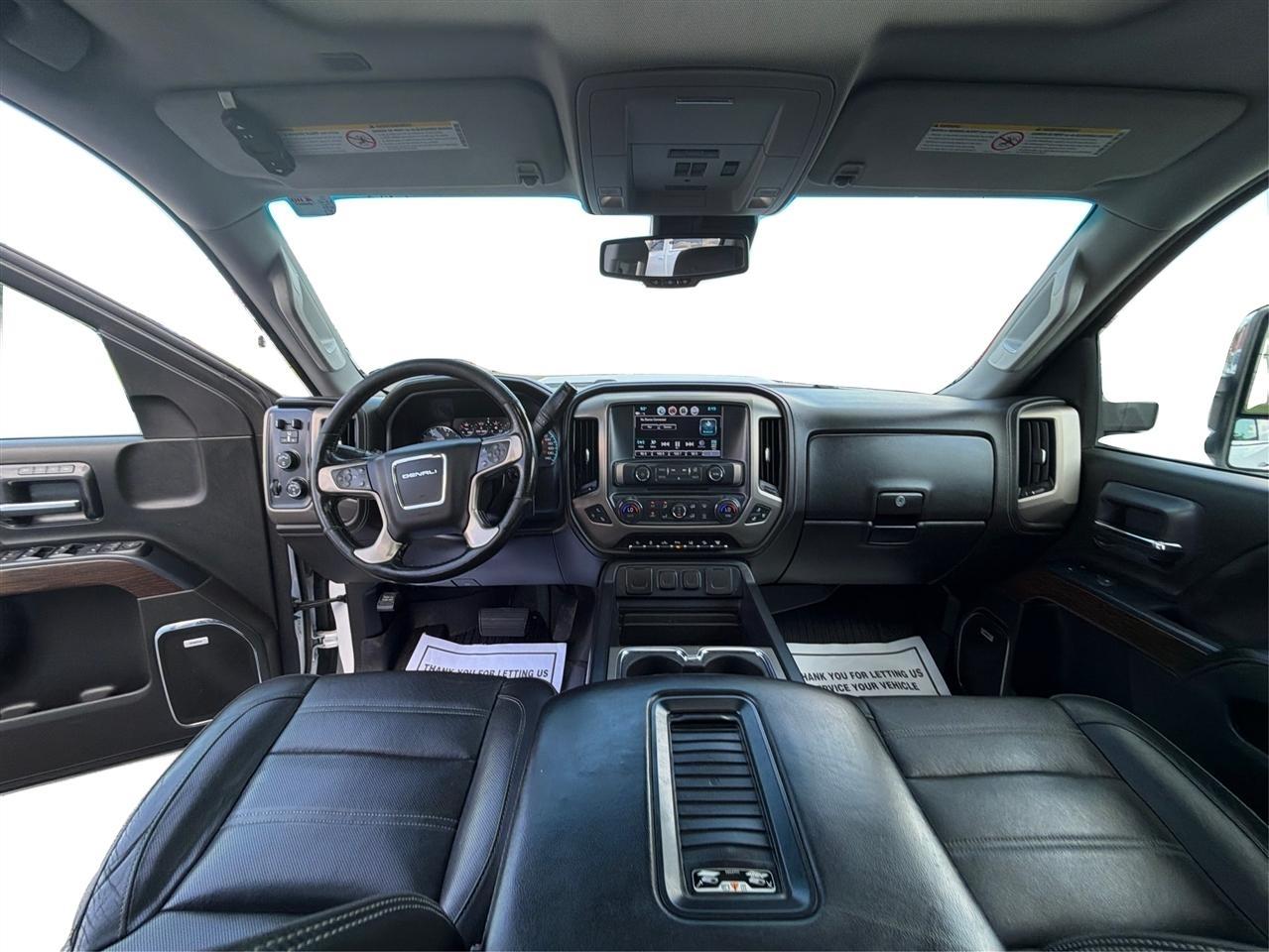GMC Sierra 2500HD Denali Crew Cab 4WD 2019