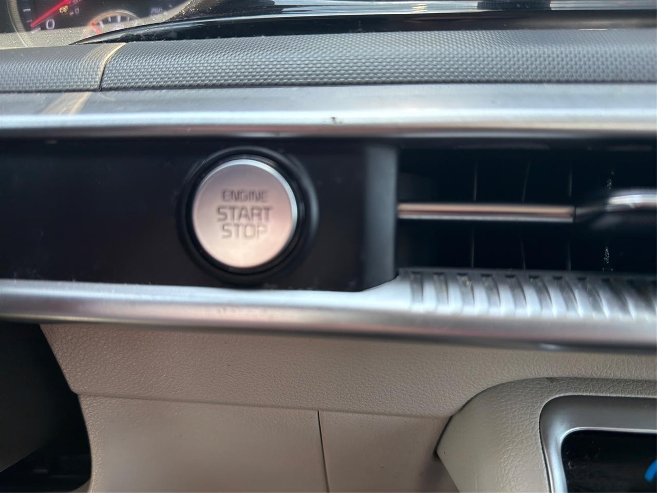 Kia K5 LXS 2021