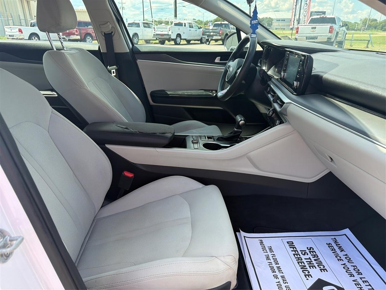 Kia K5 LXS 2021