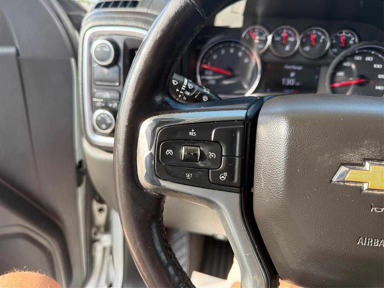 Chevrolet Silverado 1500 LT Crew Cab 2WD 2020