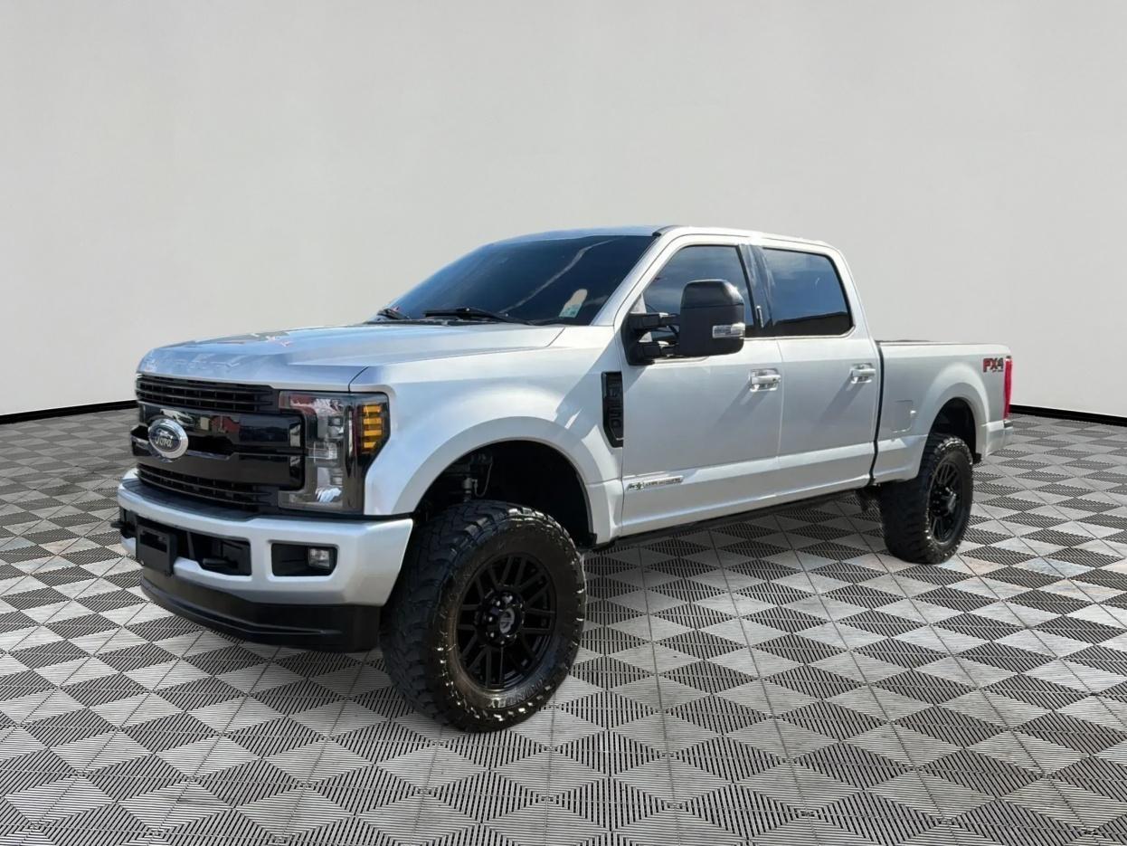 Ford F-250 SD Lariat Crew Cab 4WD 2019