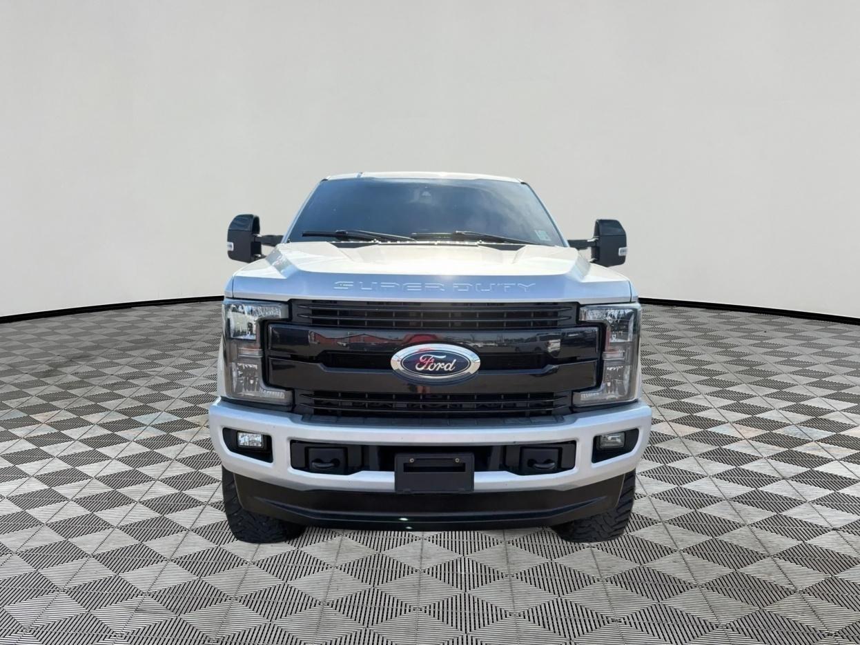 Ford F-250 SD Lariat Crew Cab 4WD 2019