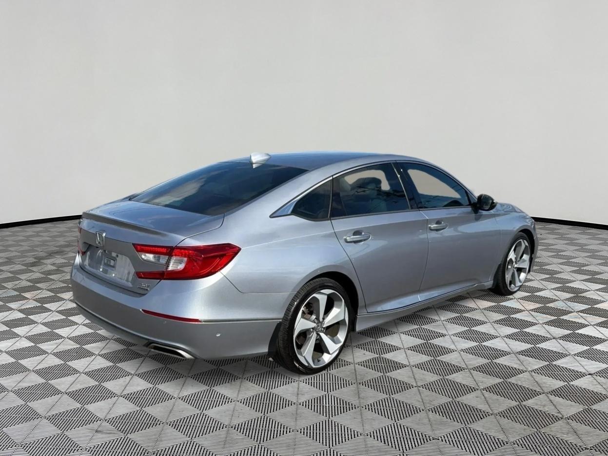 Honda Accord Touring 2.0T 2020