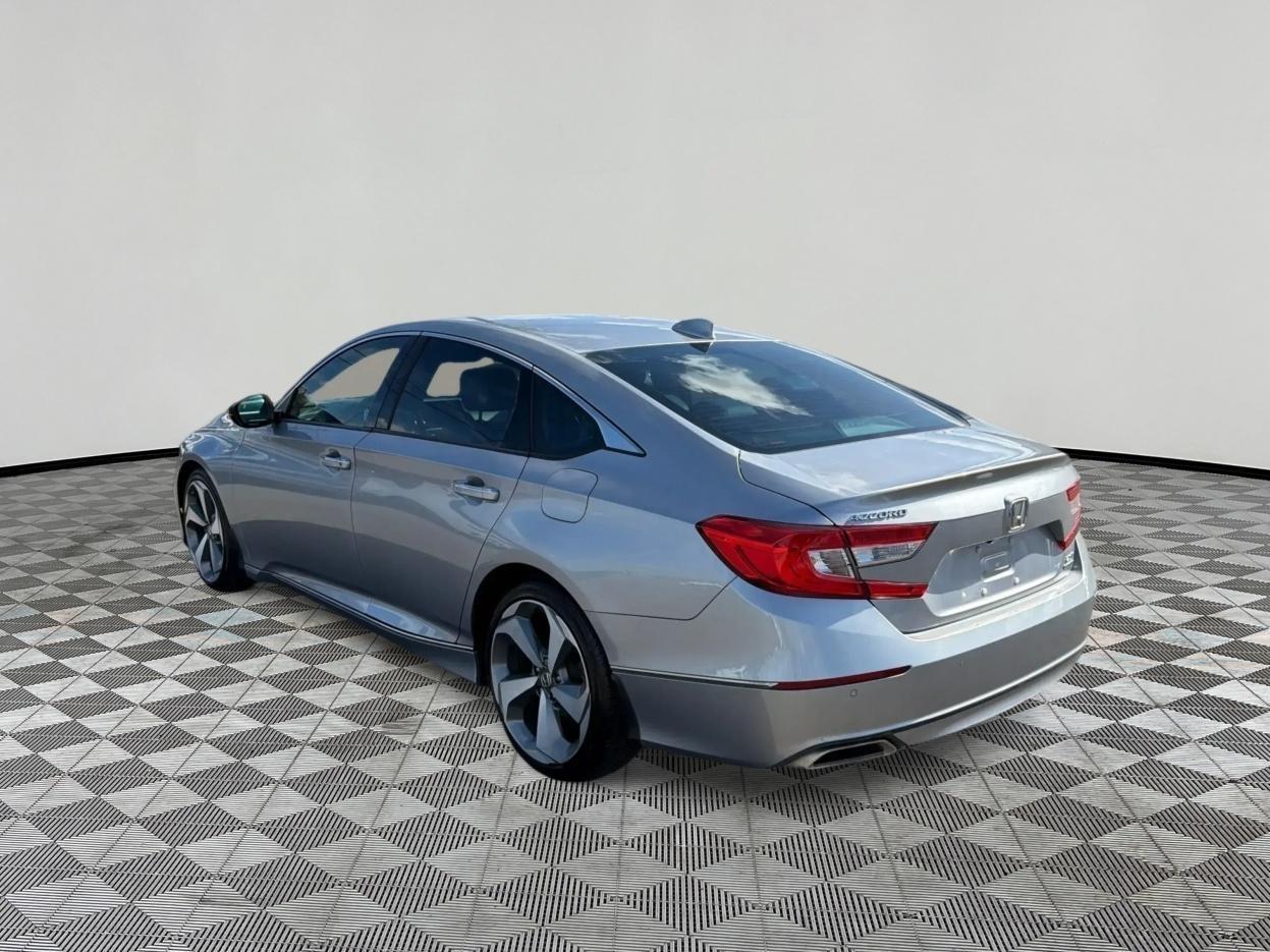 Honda Accord Touring 2.0T 2020