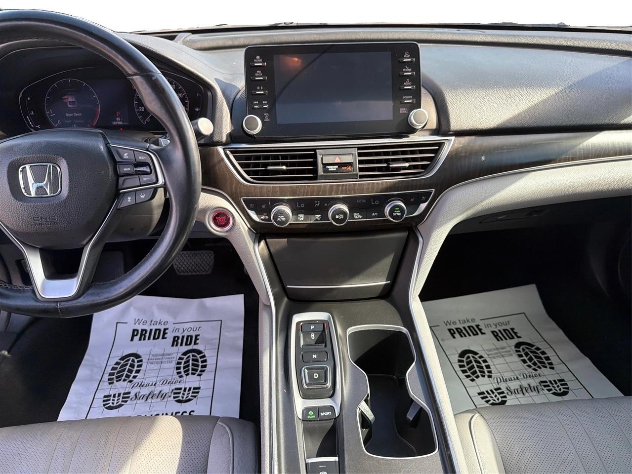 Honda Accord Touring 2.0T 2020