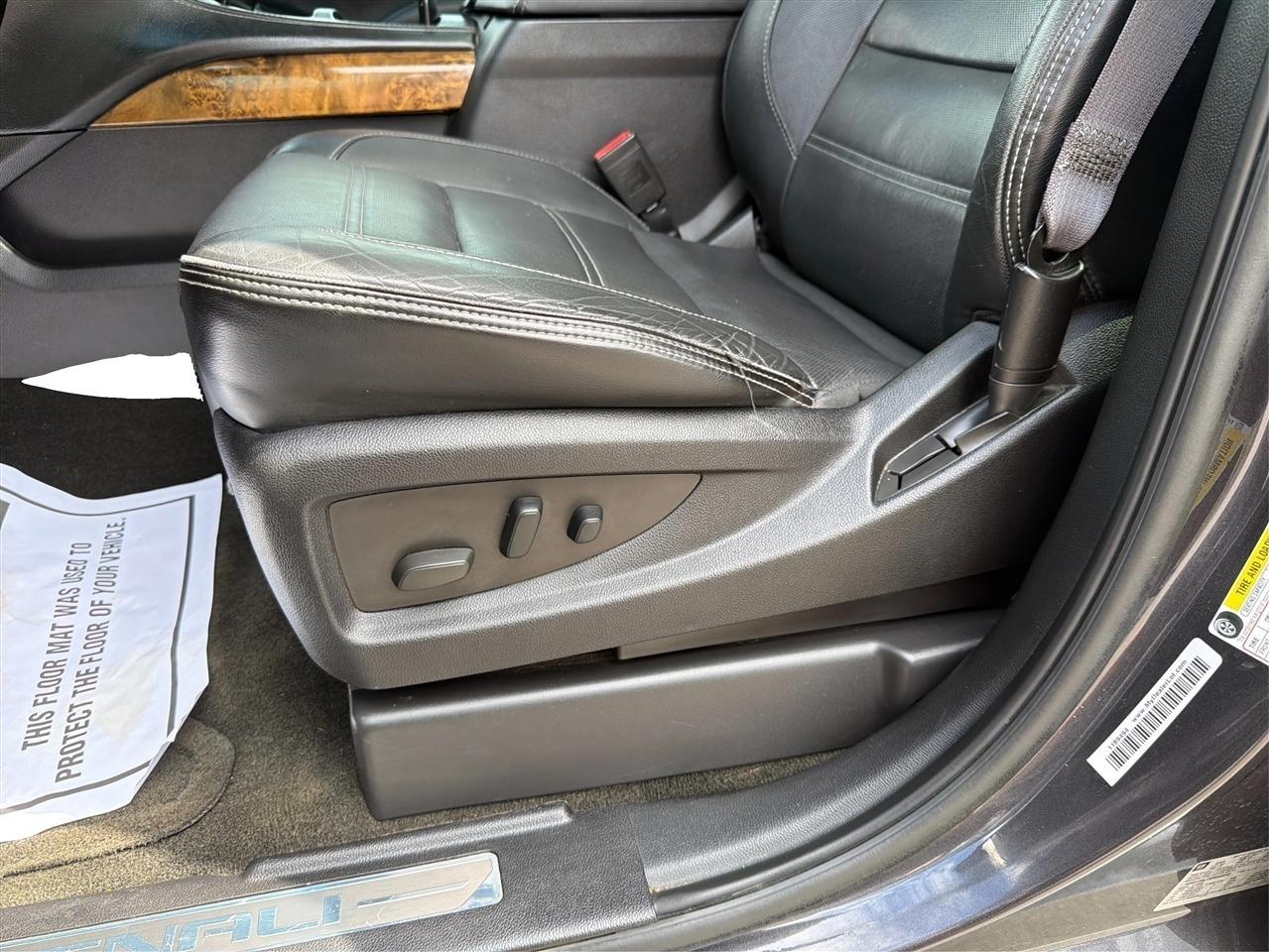 GMC Yukon XL Denali 2WD 2016