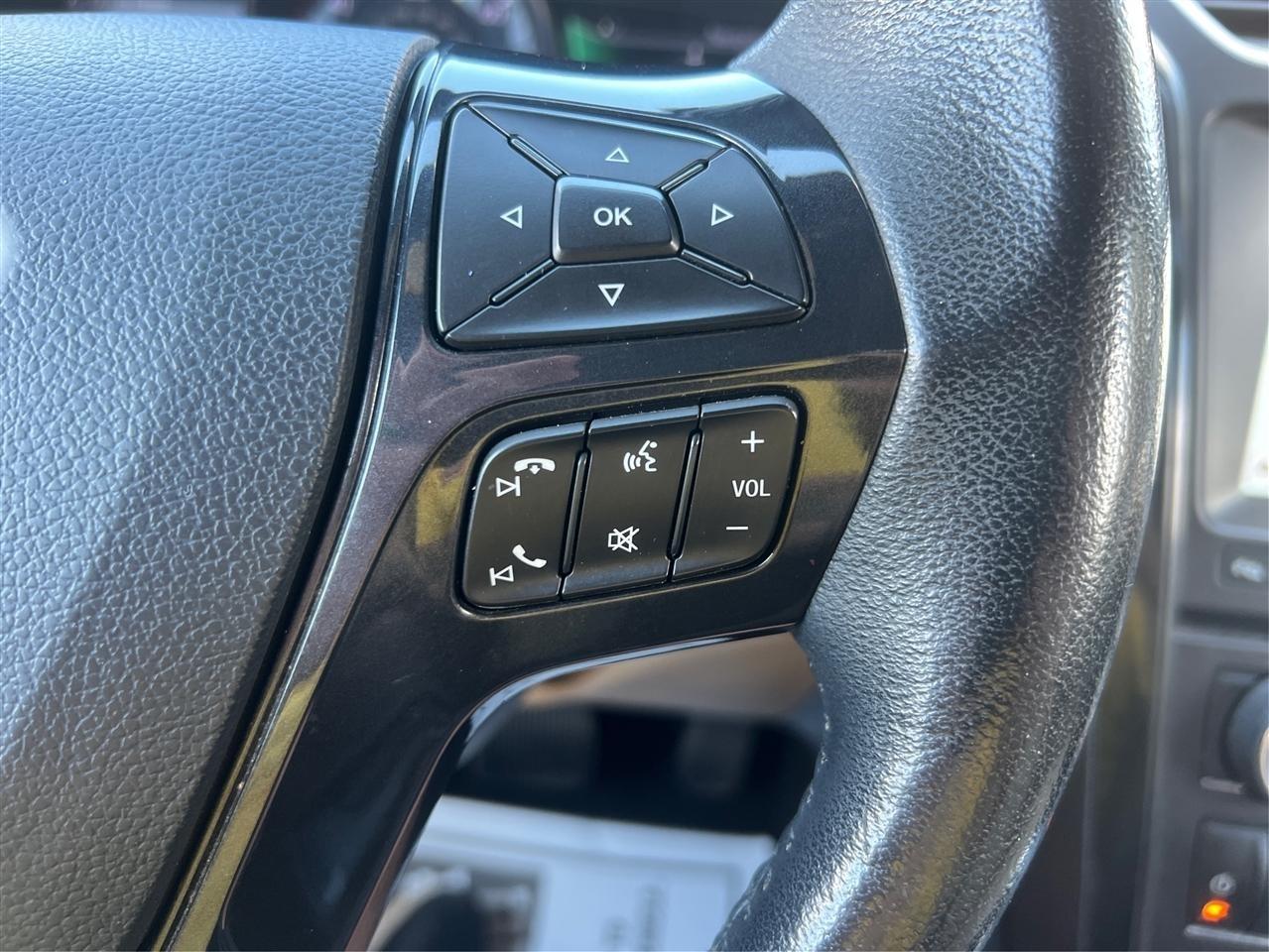 Ford Explorer XLT FWD 2017