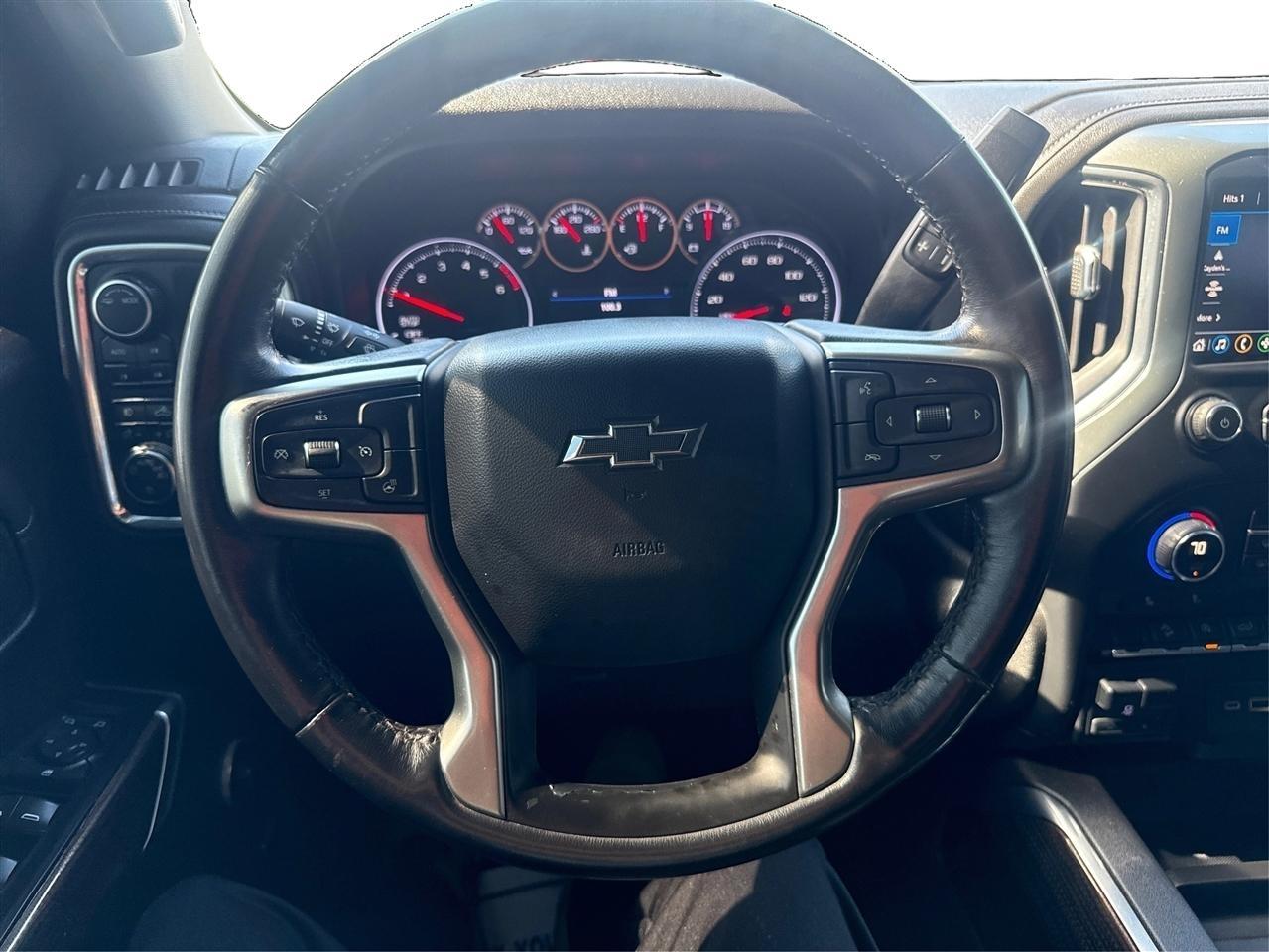Chevrolet Silverado 1500 RST Crew Cab 4WD 2021