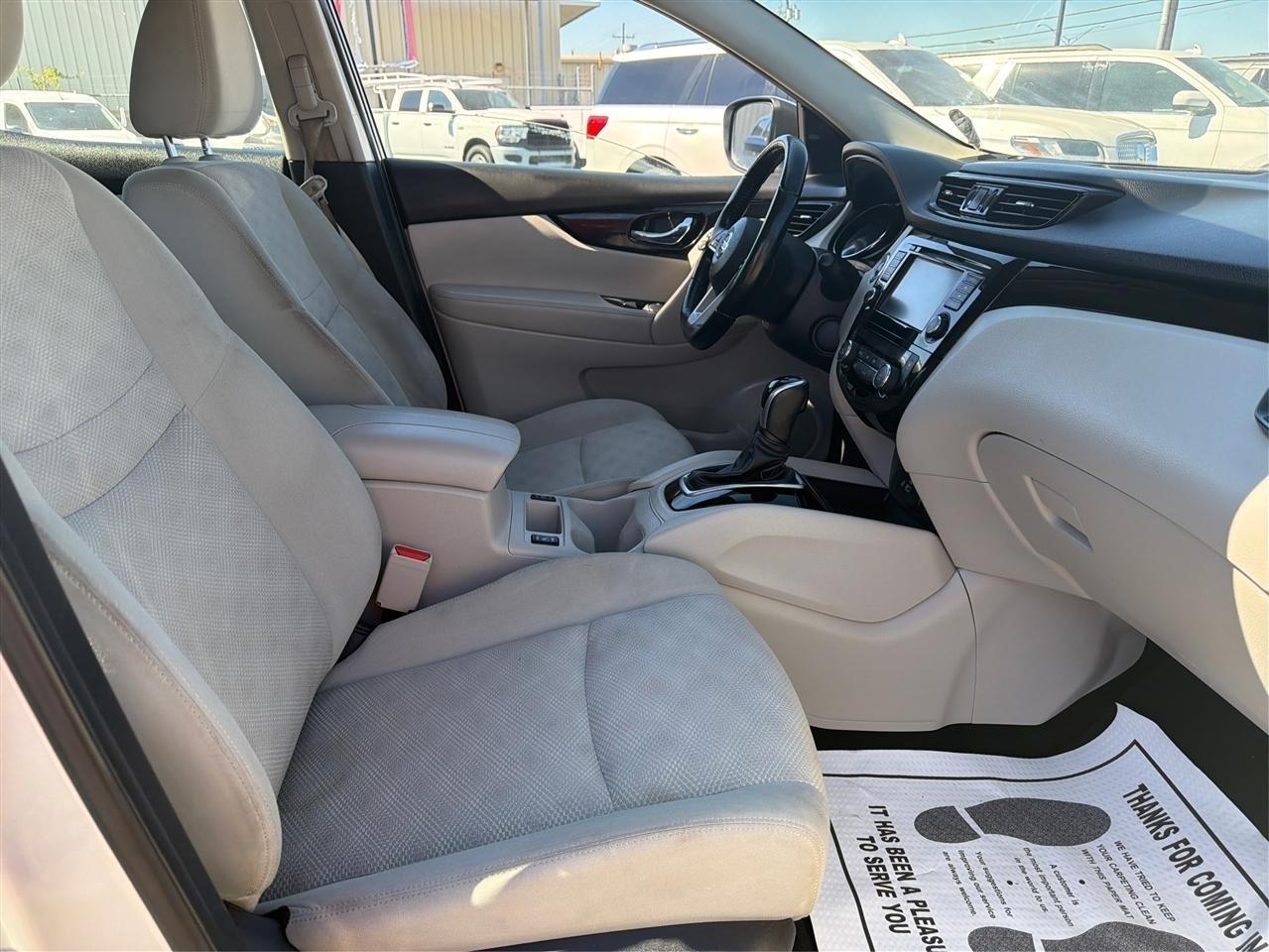 Nissan Rogue Sport SV 2021