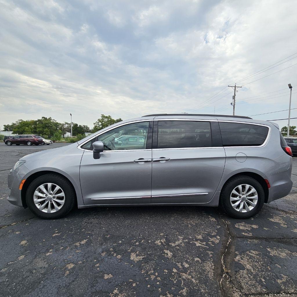 Chrysler Pacifica  2017