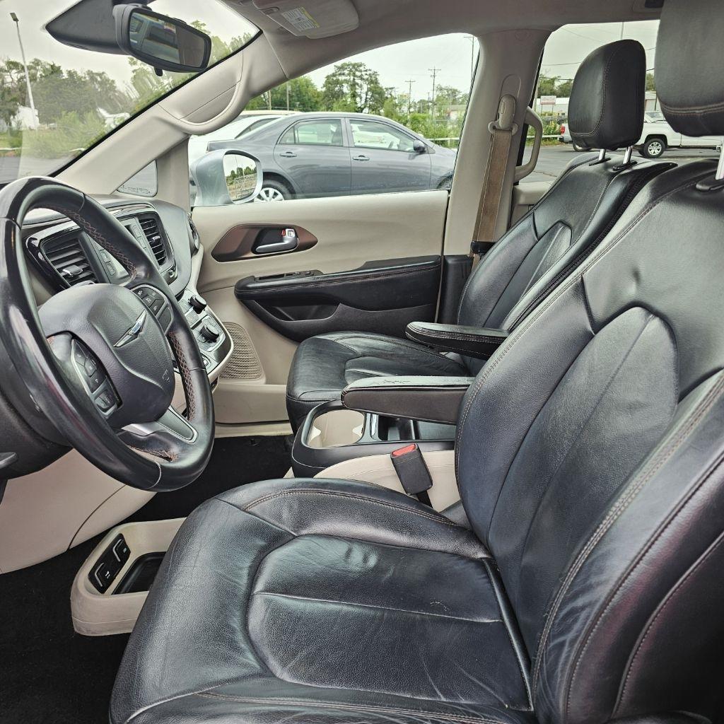 Chrysler Pacifica  2017