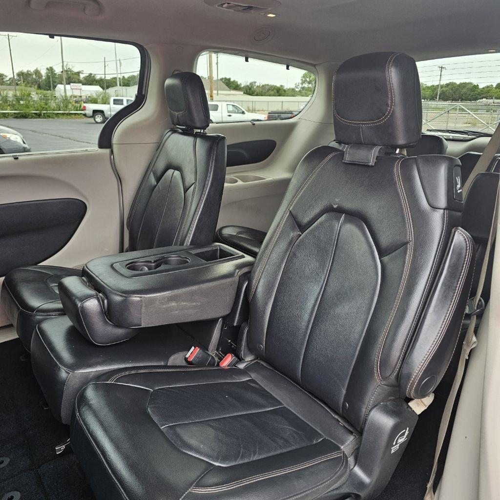 Chrysler Pacifica  2017