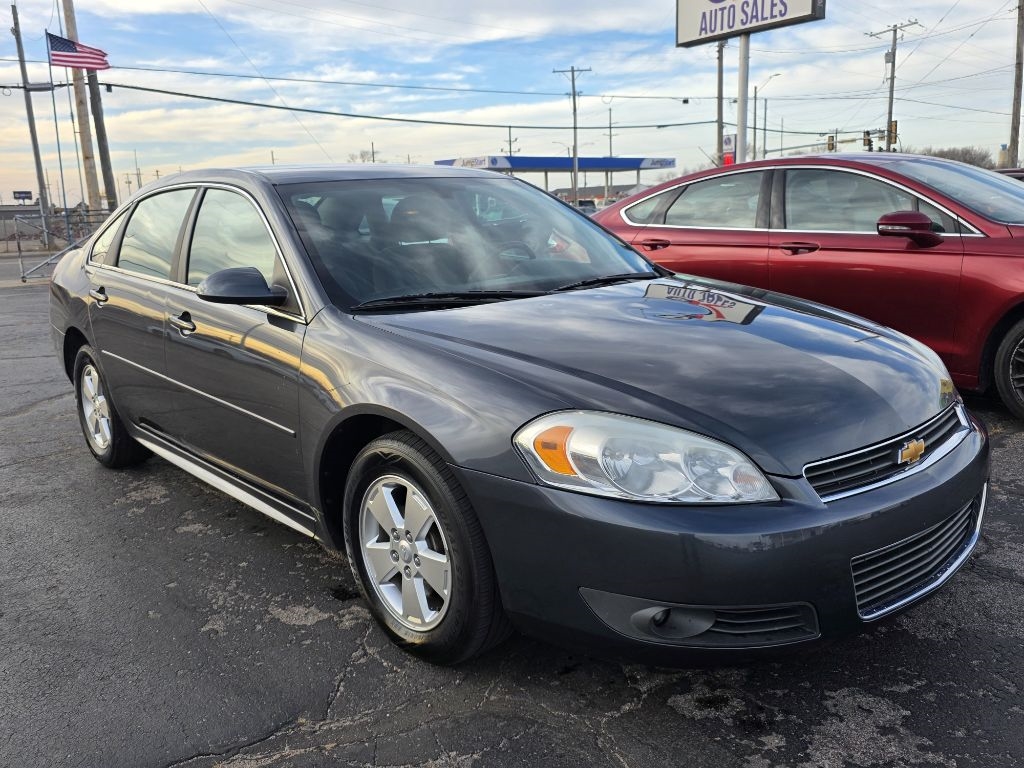 2010 Chevrolet Impala LT's photo