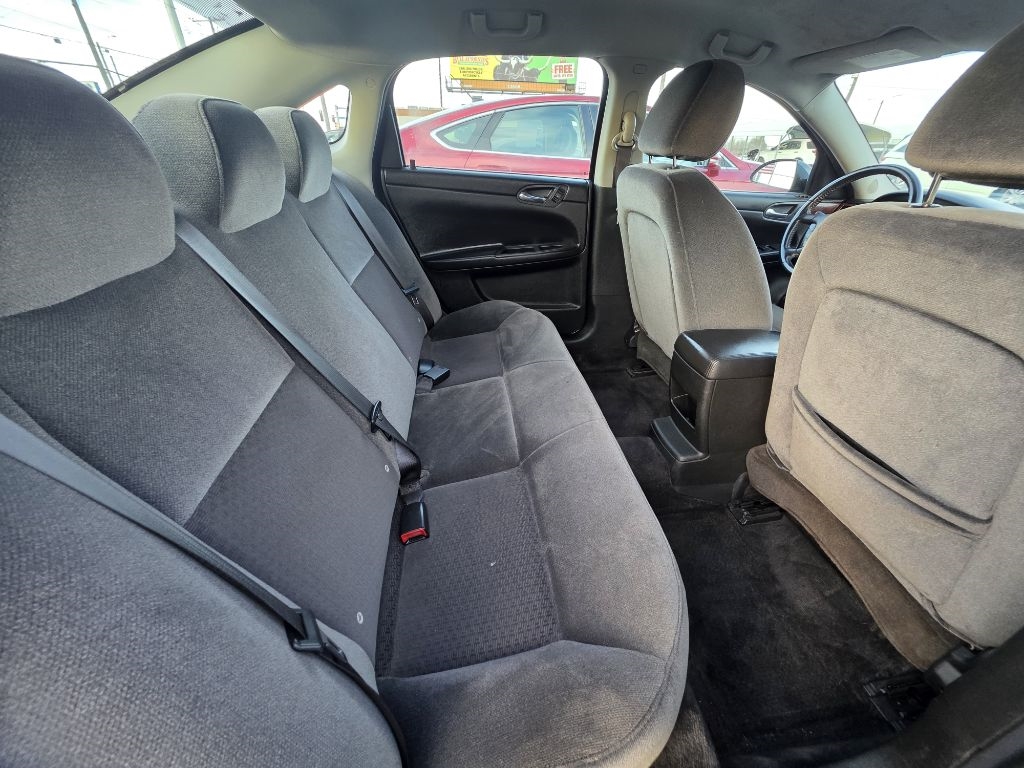 Chevrolet Impala  2010