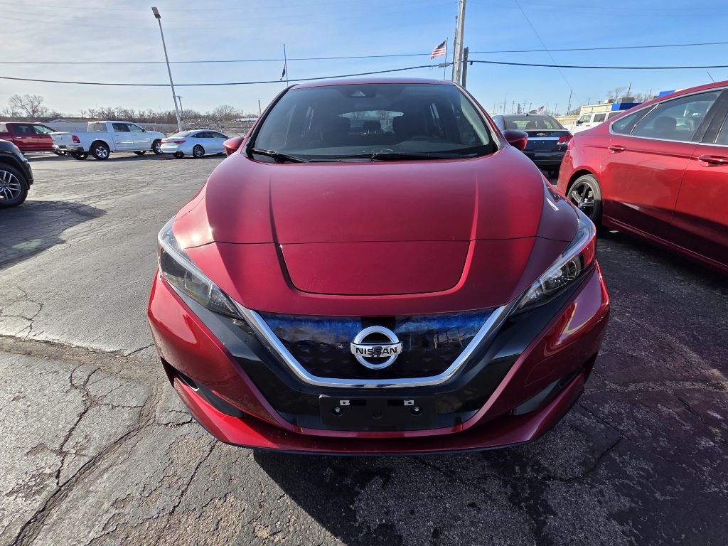 2020 Nissan Leaf SV Plus's photo