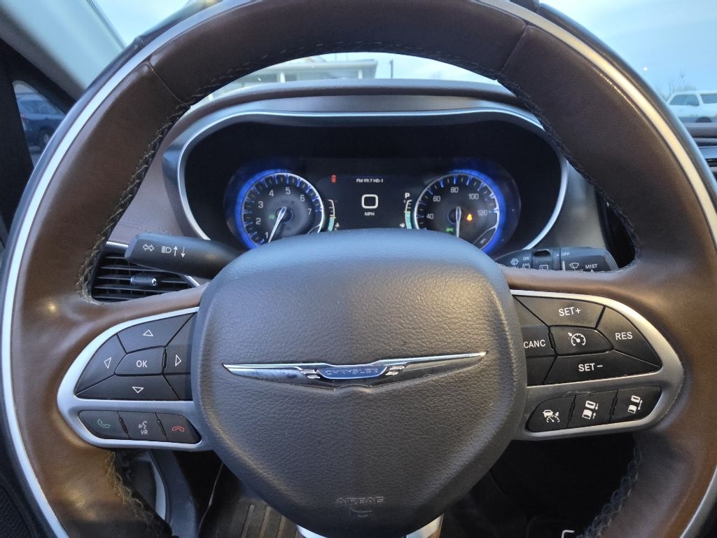 Chrysler Pacifica  2017