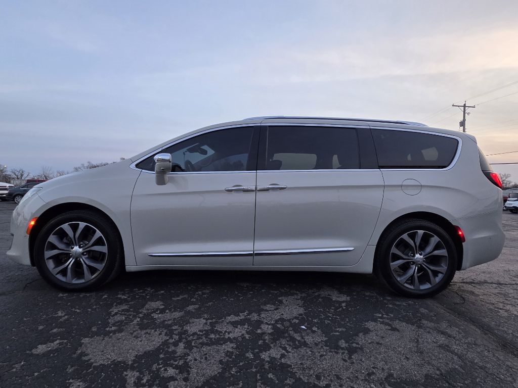 Chrysler Pacifica  2017