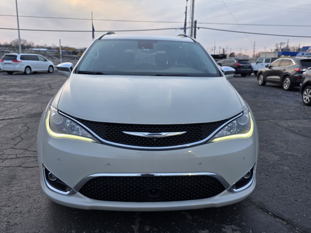 Chrysler Pacifica  2017