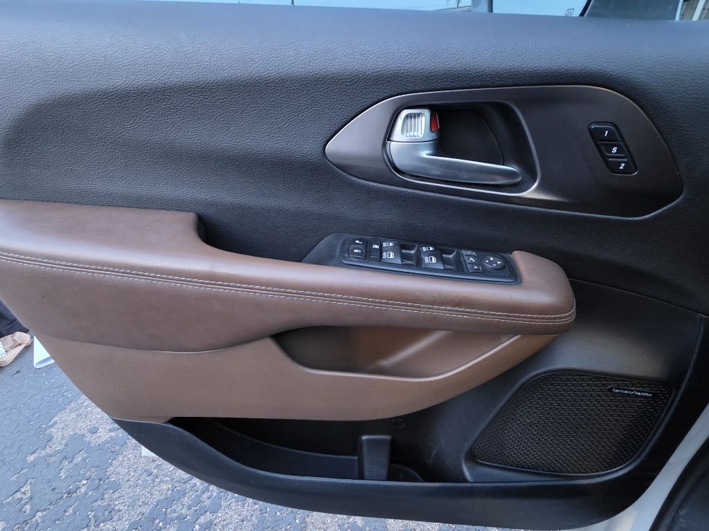 Chrysler Pacifica  2017