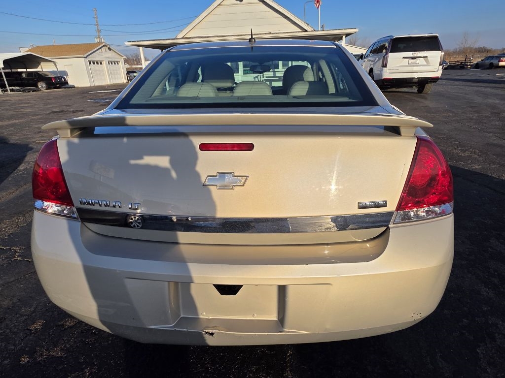 Chevrolet Impala  2010