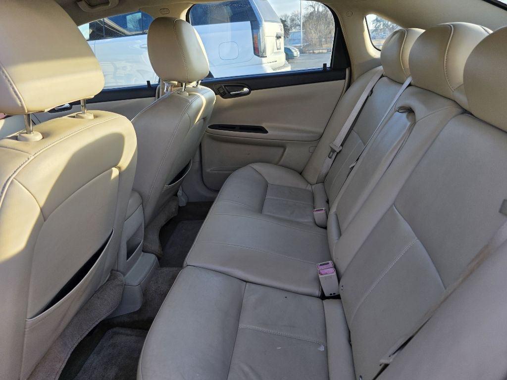 Chevrolet Impala  2010