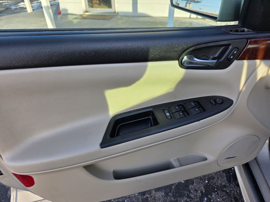 Chevrolet Impala  2010