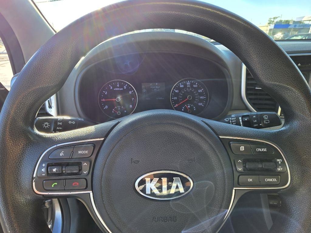 Kia Sportage photo 12