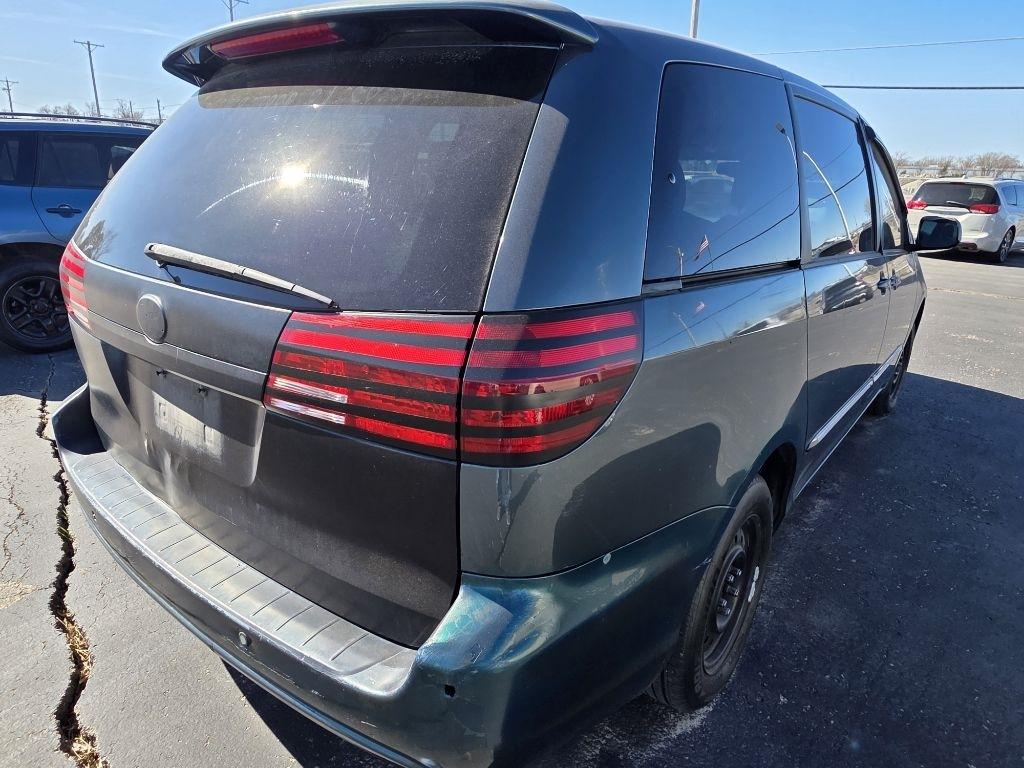 Toyota Sienna  2004